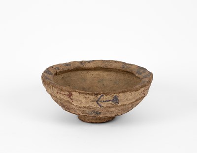 Lot 451 - A papier mâché bowl