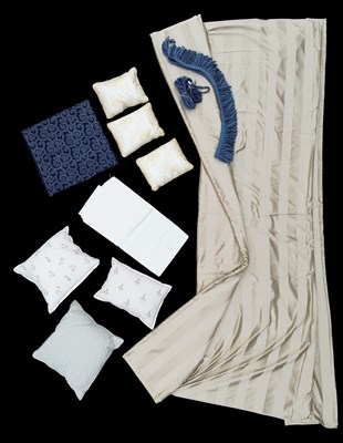 Lot 435 - Various Colefax and Fowler and Chelsea textile cushions