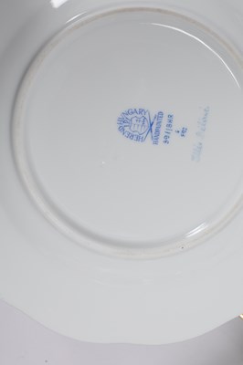 Lot 500 - A Herend 'Bouquet de Herend' pattern part dinner service