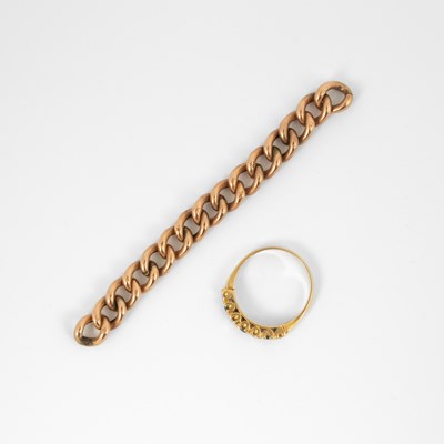 Lot 150 - A yellow gold diamond and sapphire seven stone ring