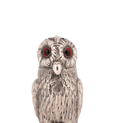 Lot 56 - A Victorian silver caster of owl form