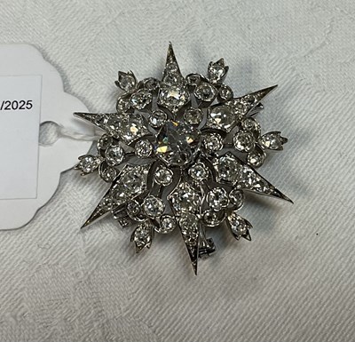 Lot 112 - A Victorian diamond starburst brooch