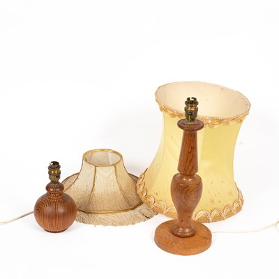 Lot 112 - Attributed to Jeremy Green: A turned wood table lamp