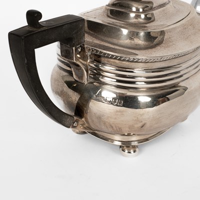 Lot 54 - A silver teapot