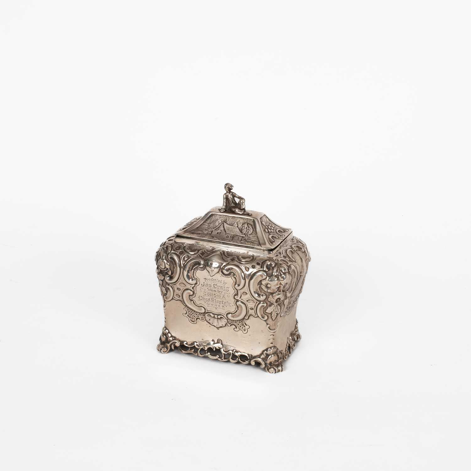 Lot 58 - A George III silver tea caddy