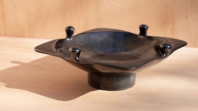 Lot 358 - Gordon Baldwin (born 1932)