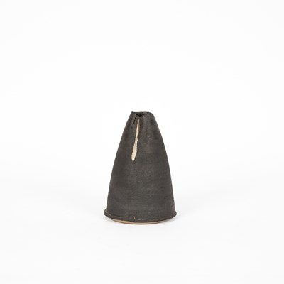 Lot 373 - Dan Kelly (born 1953)