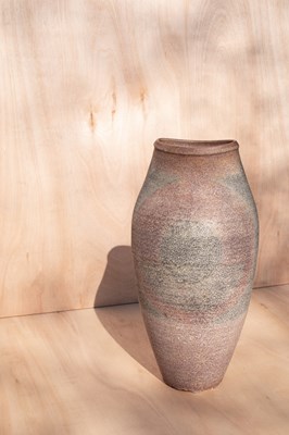 Lot 381 - Chris Carter (born 1945) a large stoneware vase