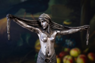Lot 513 - Demétre Chiparus (1886-1947)