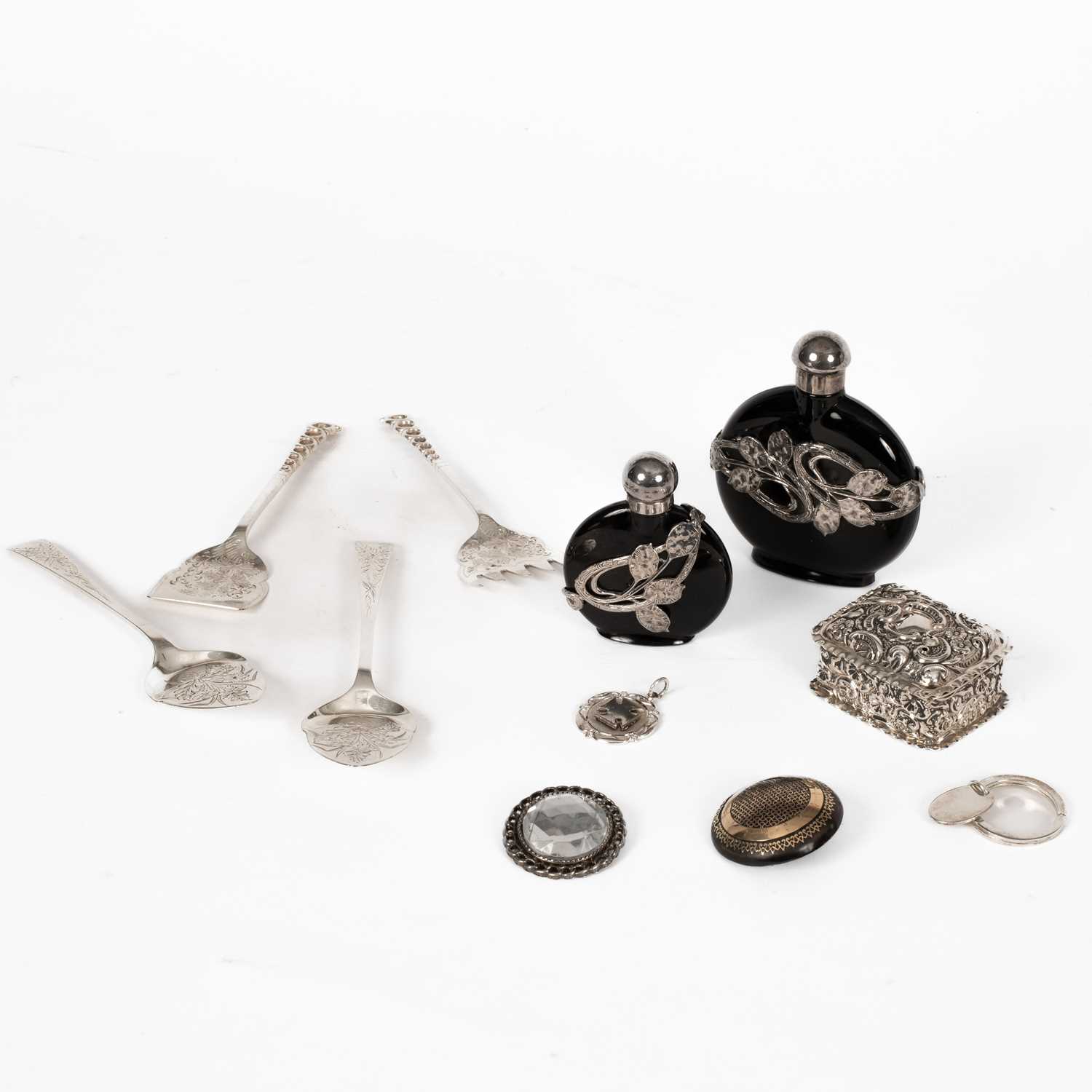 Lot 42 - A pair of silver condiment spoons