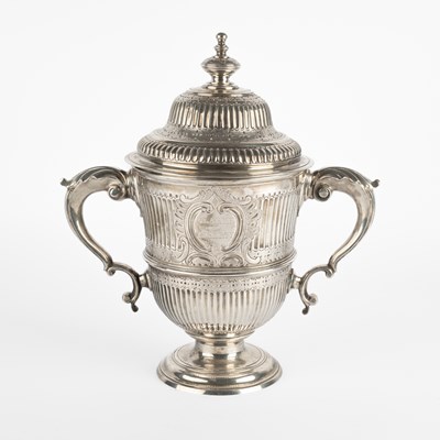 Lot 42 - A George III silver two-handled cup and cover