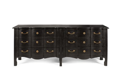 Lot 63 - A painted chest of drawers