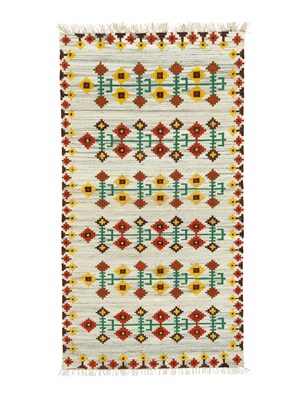 Lot 538 - An Eastern European flatweave rug