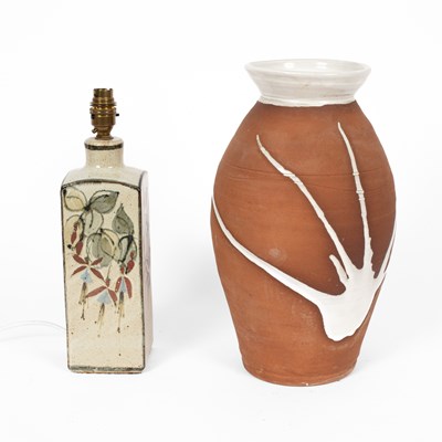 Lot 387 - A Colin Kellam Totnes pottery table lamp