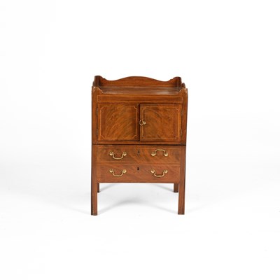 Lot 207 - A George III mahogany bedside commode