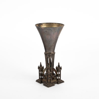 Lot 23 - Gloucester interest: A commemorative silver gilt goblet
