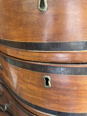 Lot 184 - A pair of Sheraton period satinwood corner commodes