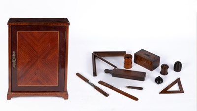 Lot 1271 - A small collection of treen