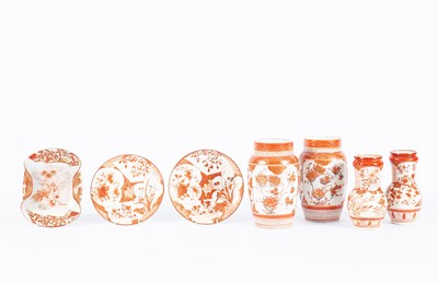 Lot 854 - A small collection of Japanese Kutani wares