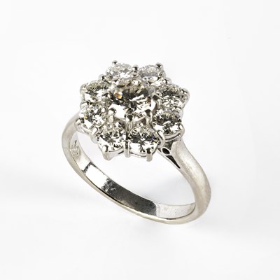 Lot 225 - An 18ct white gold and diamond cluster ring