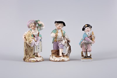 Lot 1195 - A pair of Meissen figures of children dressed as a shepherd and shepherdess
