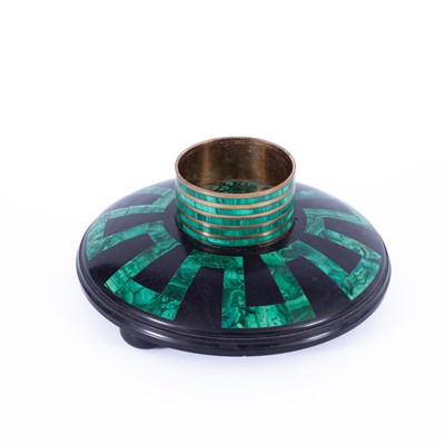 Lot 1237 - A 19th Century Derbyshire Ashford malachite well