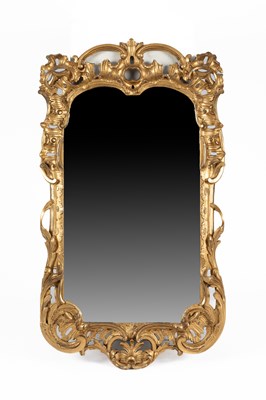 Lot 869 - An 18th Century gilt wood wall mirror