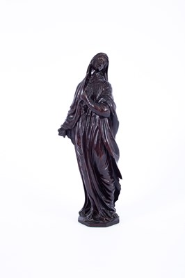 Lot 1031 - A carved wood figure of the Madonna