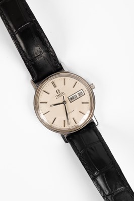 Lot 256 - A gentleman's Omega De Ville stainless steel wristwatch