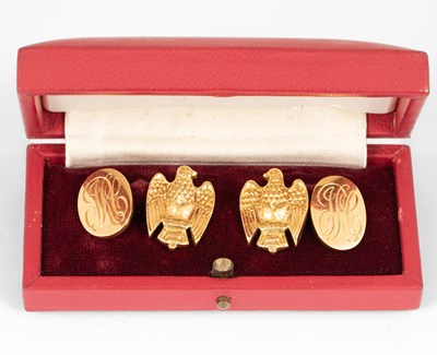 Lot 159 - A pair of 18ct yellow gold eagle cufflinks