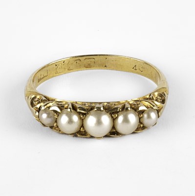 Lot 129 - A Victorian 18ct yellow gold and pearl ring