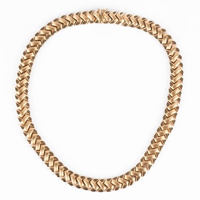 Lot 249 - A 9ct yellow gold necklace