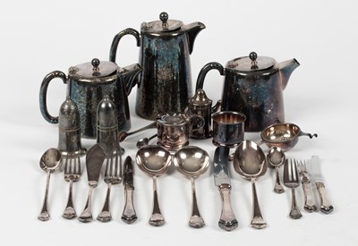 Lot 18 - A quantity of silver plated wares