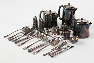 Lot 18 - A quantity of silver plated wares
