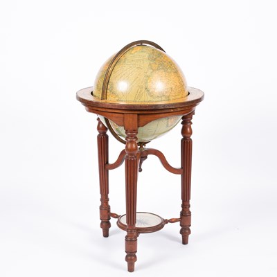 Lot 915 - A Philips 18 inch Merchant Shippers globe on stand