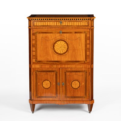 Lot 916 - A Dutch satinwood and inlaid secrétaire à abattant