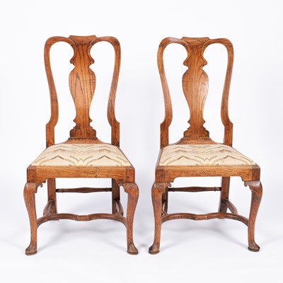 Lot 875 - A pair Queen Anne style elm side chairs