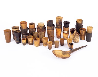 Lot 1252 - A collection of horn beakers
