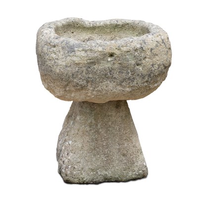 Lot 828 - A circular trough