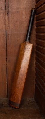 Lot 502 - An early 20th Century Summers Brown & Sons (London) ‘FORCE’ Jack Hobbs cricket bat