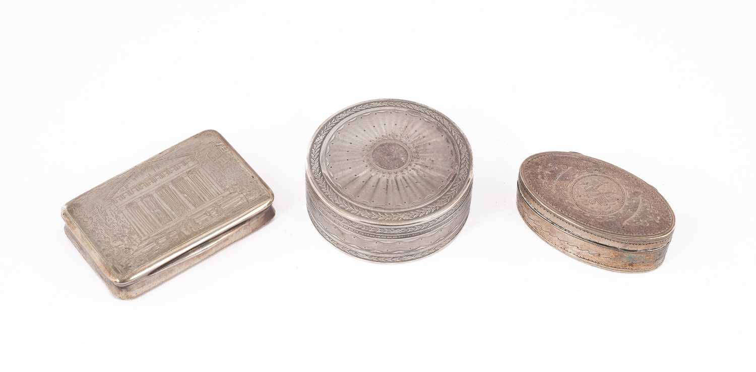 Lot 85 - A French circular silver box