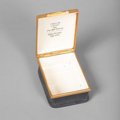Lot 81 - A limited edition Halcyon Days enamel box