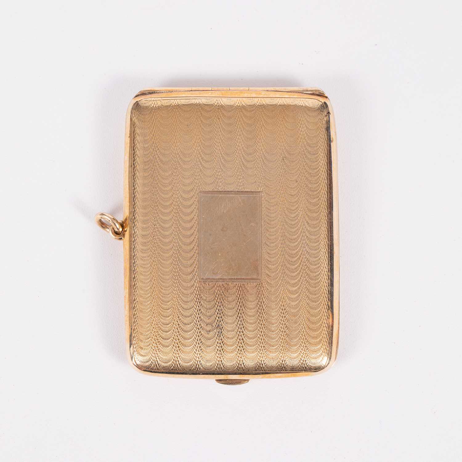 Lot 82 - A 9ct gold matchbook cover