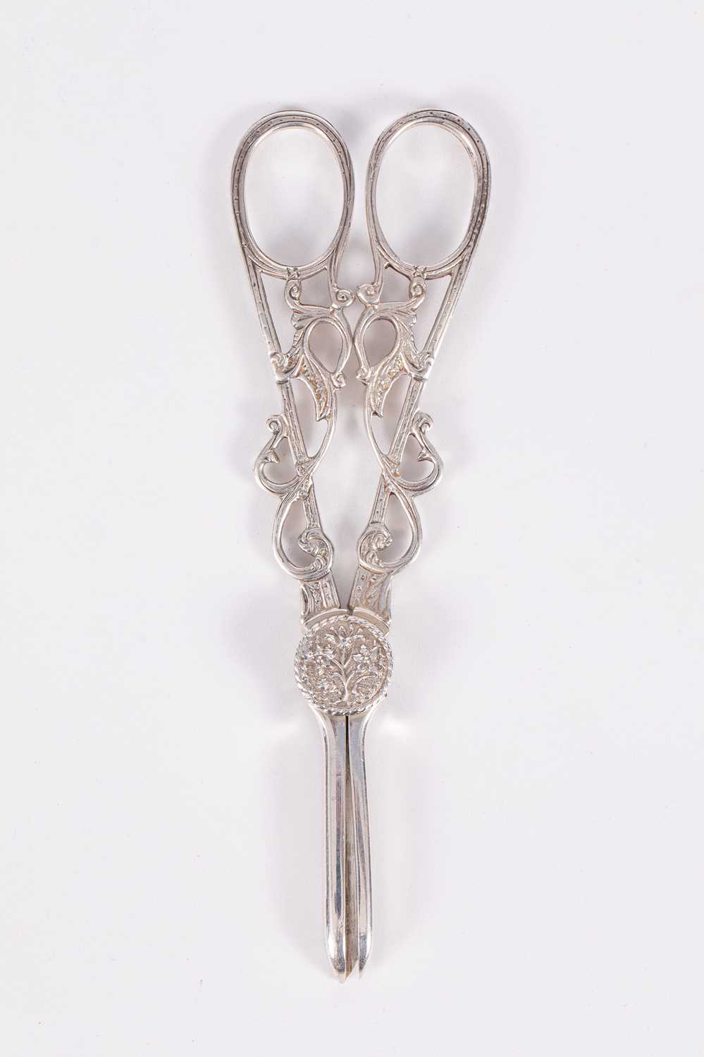 Lot 72 - A pair of contemporary silver grape scissors