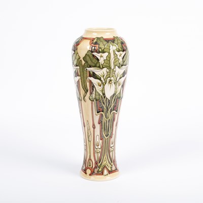 Lot 177 - A Moorcroft Remember pattern vase