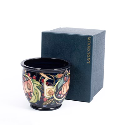Lot 118 - A Moorcroft Queens Choice pattern jardinière