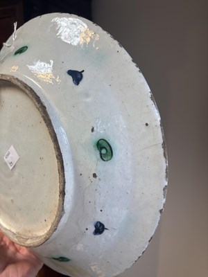 Lot 614 - An Iznik pottery dish