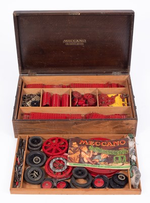 Lot 298 - Meccano outfit no. 10