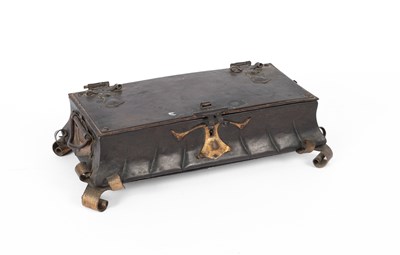 Lot 267 - An Arts & Crafts rectangular box