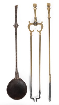 Lot 269 - A pewter ladle